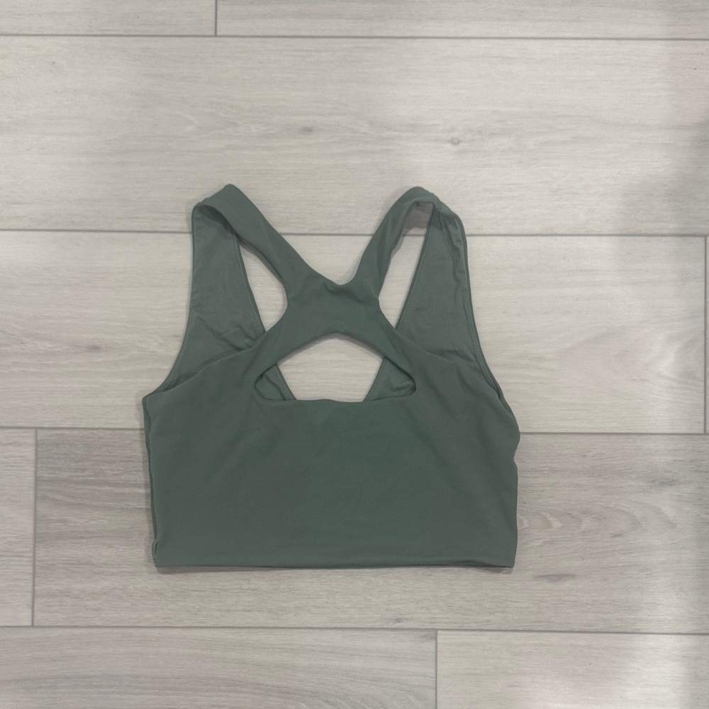 Lululemon Wunderunder Sports Bra/Crop in eucalyptus